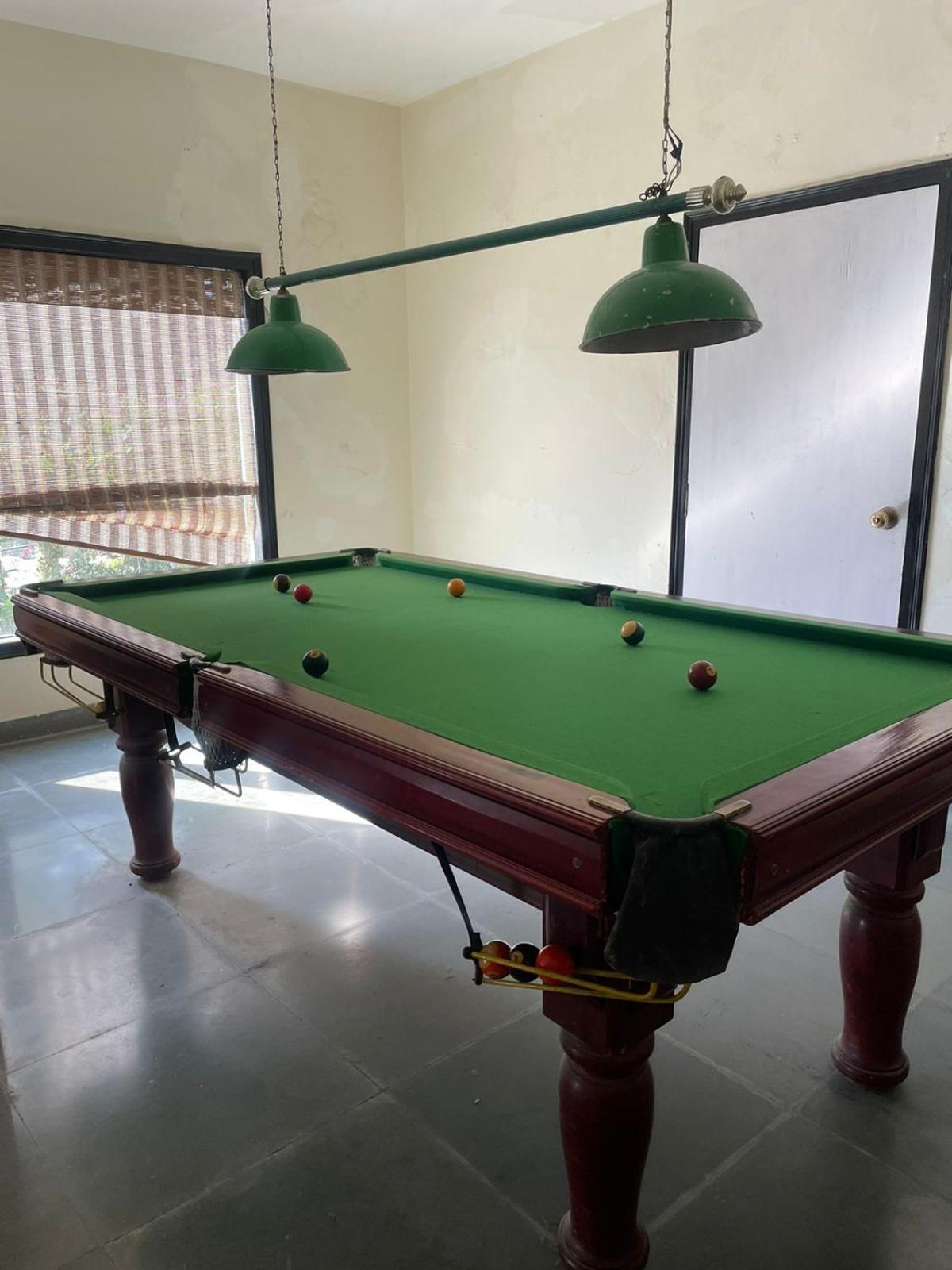 8Fold-Pinecrest By Larisa, Bhimtal Hotell Exteriör bild