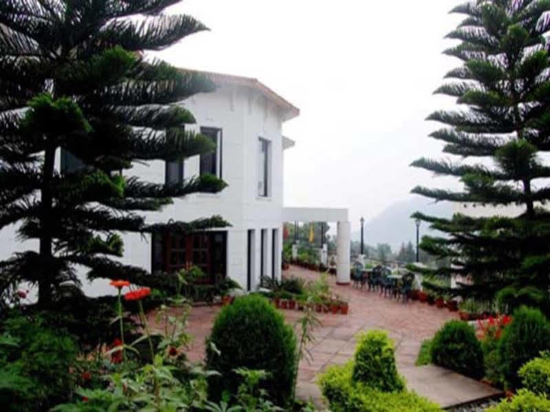 8Fold-Pinecrest By Larisa, Bhimtal Hotell Exteriör bild